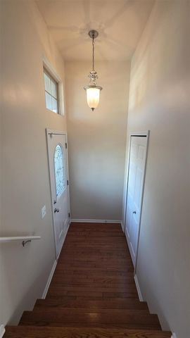 1449 Beachland Bldg: 1, Keego Harbor, MI 48320