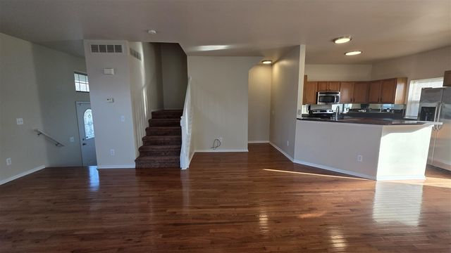 1449 Beachland Bldg: 1, Keego Harbor, MI 48320