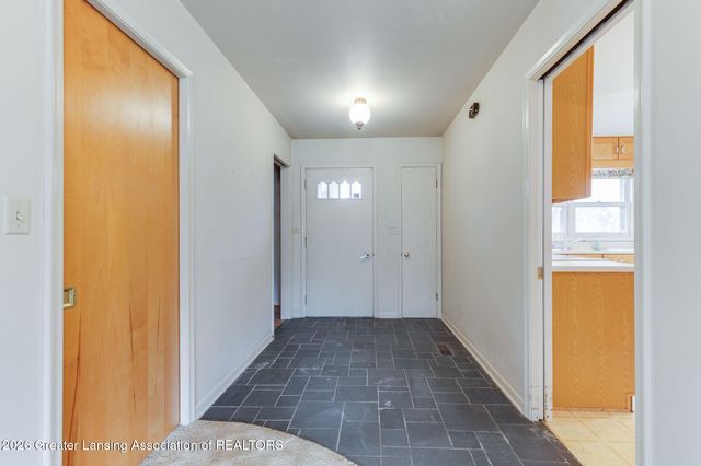 690 N Okemos Road, Mason, MI 48854