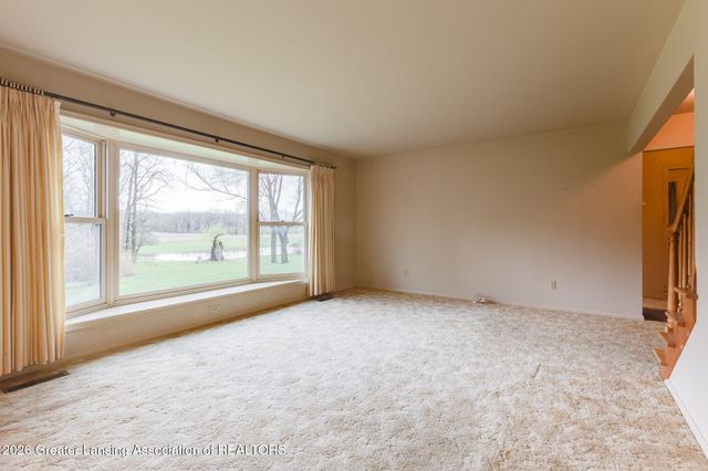 690 N Okemos Road, Mason, MI 48854