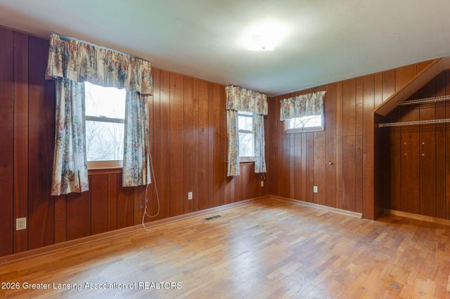 690 N Okemos Road, Mason, MI 48854