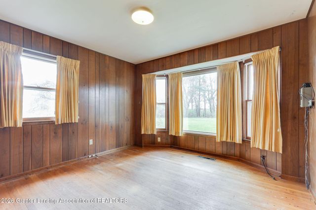 690 N Okemos Road, Mason, MI 48854