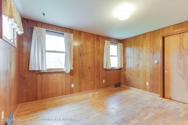 690 N Okemos Road, Mason, MI 48854