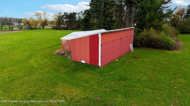690 N Okemos Road, Mason, MI 48854
