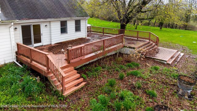 690 N Okemos Road, Mason, MI 48854