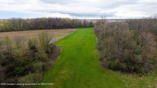 690 N Okemos Road, Mason, MI 48854