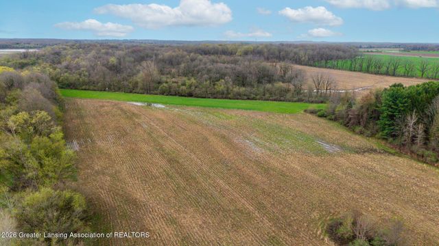 690 N Okemos Road, Mason, MI 48854