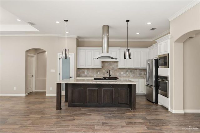 4400 Caddo Lane, Mcallen, TX 78504