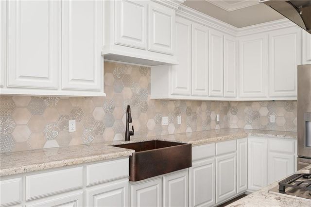 4400 Caddo Lane, Mcallen, TX 78504