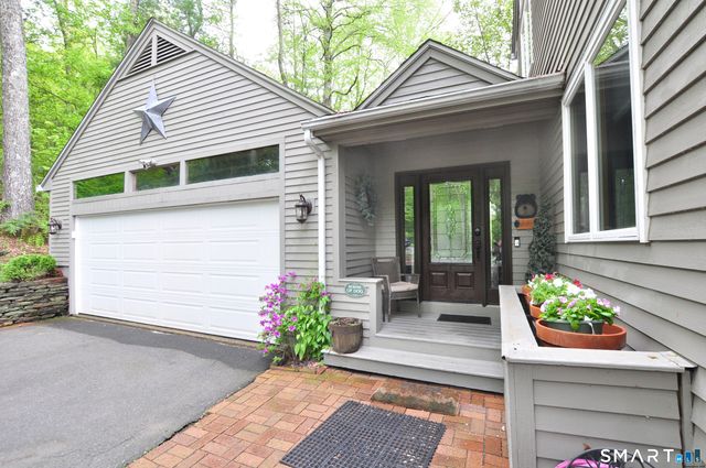 670 Quarry Road, Suffield, CT 06035