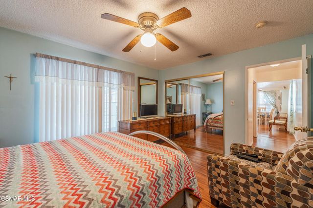 18049 Burbank Boulevard, Encino, CA 91316