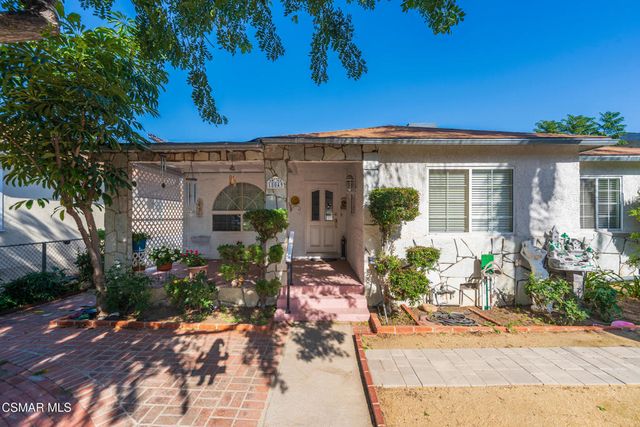 18049 Burbank Boulevard, Encino, CA 91316