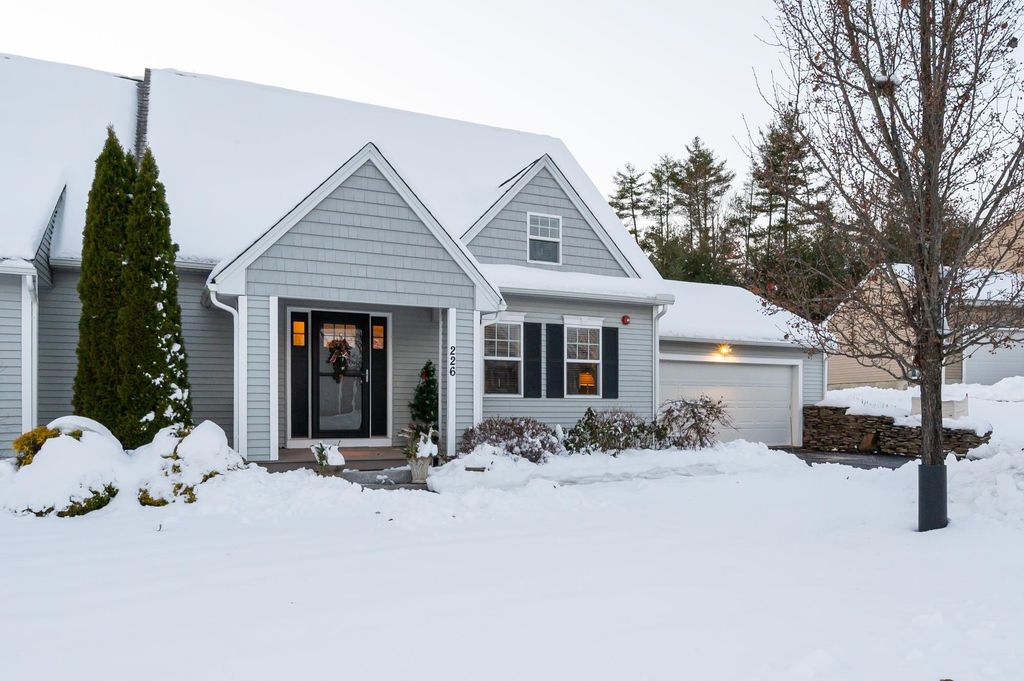 226 Villager Road, Chester, NH 03036