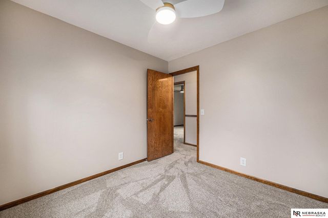 14529 Parker Street, Omaha, NE 68154