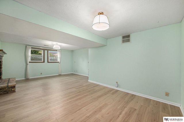 14529 Parker Street, Omaha, NE 68154