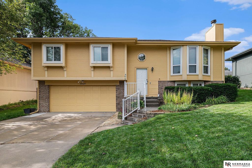 14529 Parker Street, Omaha, NE 68154