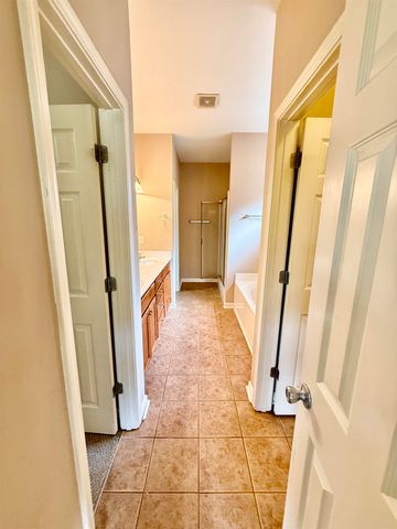 9105 E SUTTERSMILL CV E, Unincorporated, TN 38016