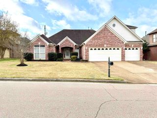 9105 E SUTTERSMILL CV E, Unincorporated, TN 38016