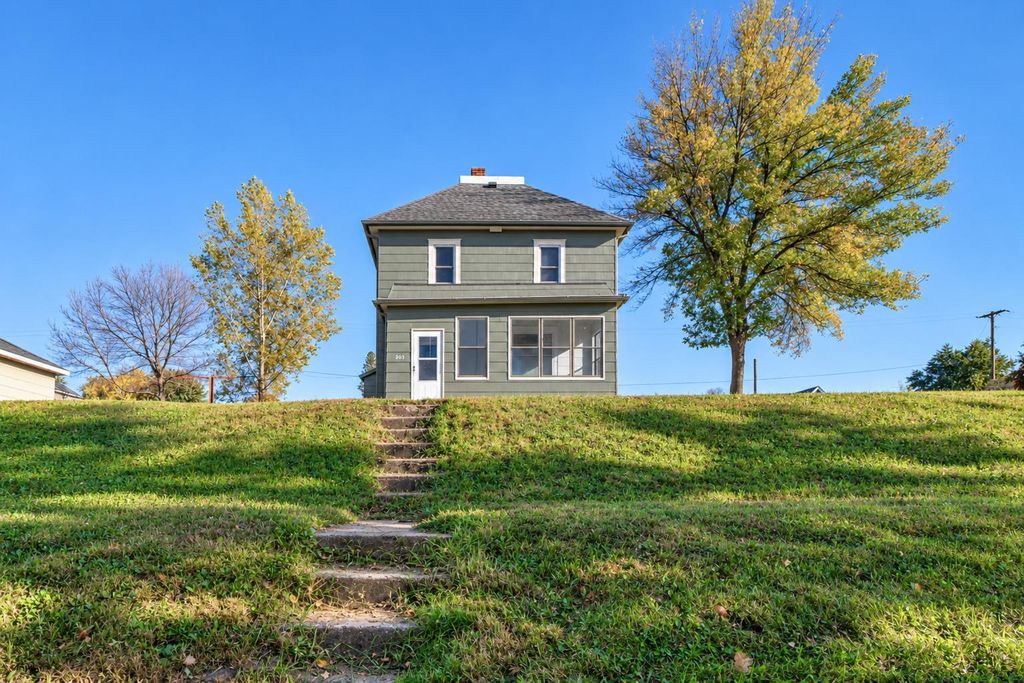 203 N 3rd Street, Le Sueur, MN 56058 — photo 2