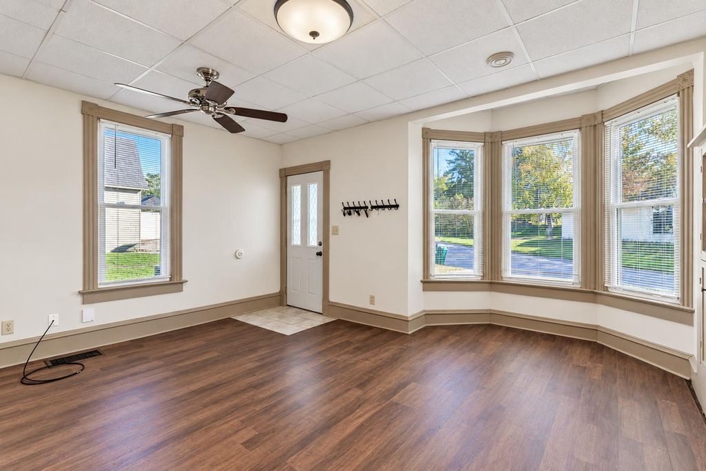 203 N 3rd Street, Le Sueur, MN 56058 — photo 5