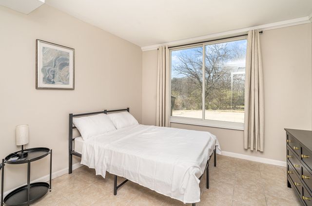 1308 N Avondale Cir, Nashville, TN 37207