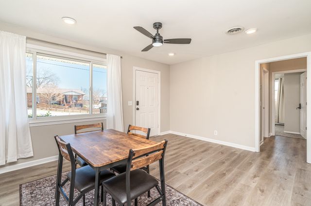 1308 N Avondale Cir, Nashville, TN 37207