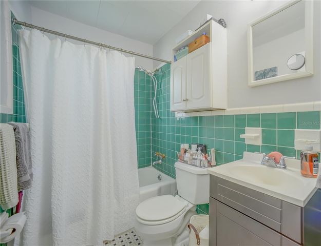 5027 28TH AVENUE S, Gulfport, FL 33707