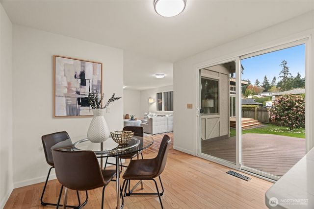 8615 184th Street SW, Edmonds, WA 98026