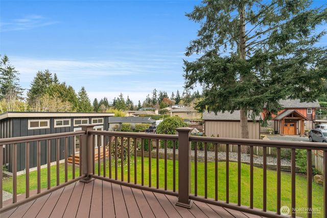 8615 184th Street SW, Edmonds, WA 98026