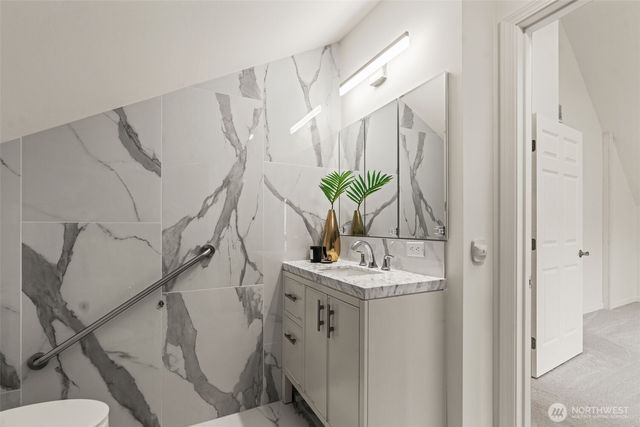 8615 184th Street SW, Edmonds, WA 98026