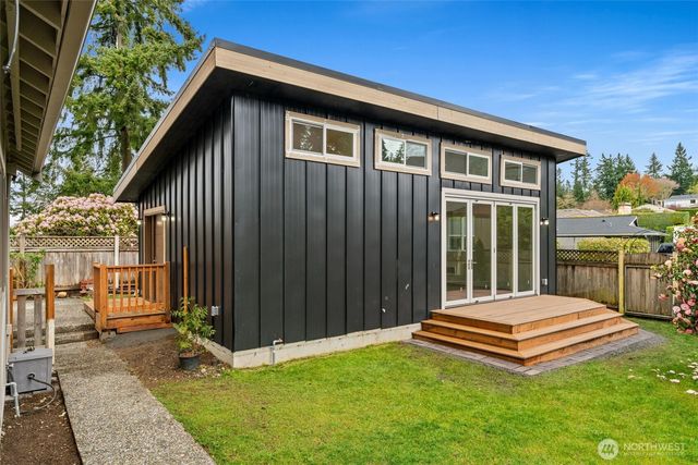 8615 184th Street SW, Edmonds, WA 98026