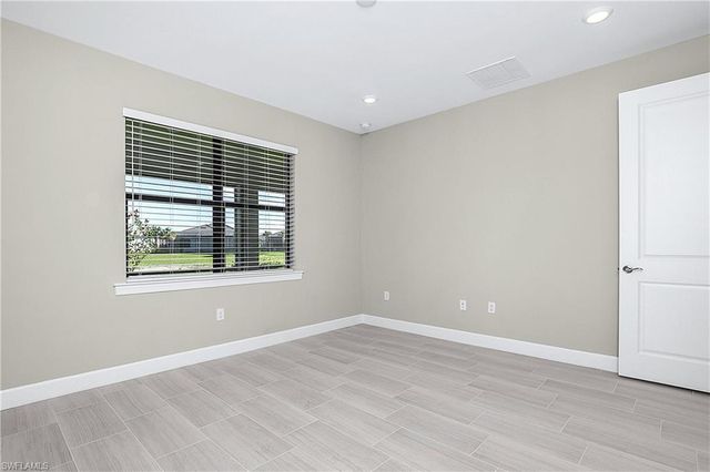 20083 Kingmont DR, Estero, FL 33928