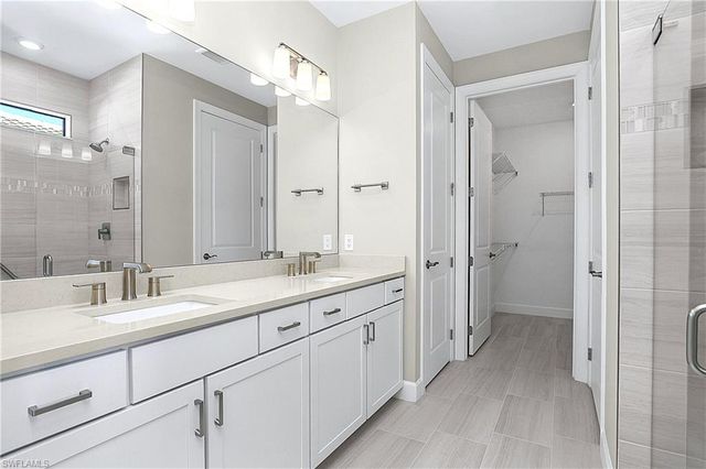 20083 Kingmont DR, Estero, FL 33928