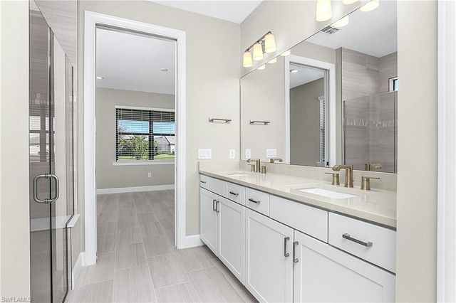 20083 Kingmont DR, Estero, FL 33928