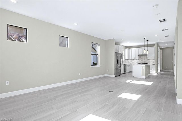 20083 Kingmont DR, Estero, FL 33928