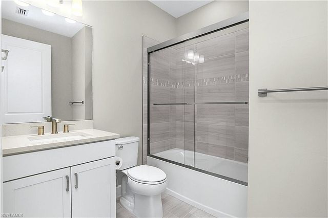 20083 Kingmont DR, Estero, FL 33928