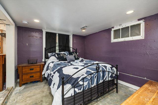 1203 13th Ave S, Nampa, ID 83651