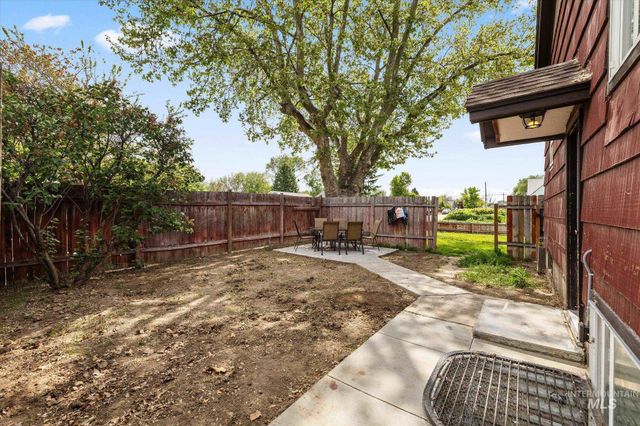 1203 13th Ave S, Nampa, ID 83651