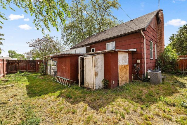 1203 13th Ave S, Nampa, ID 83651