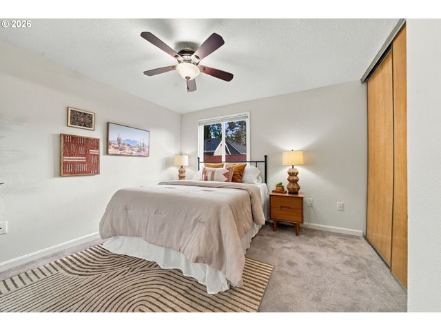 6936 N RICHARDS St, Portland, OR 97203
