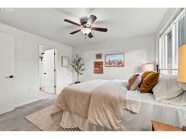 6936 N RICHARDS St, Portland, OR 97203