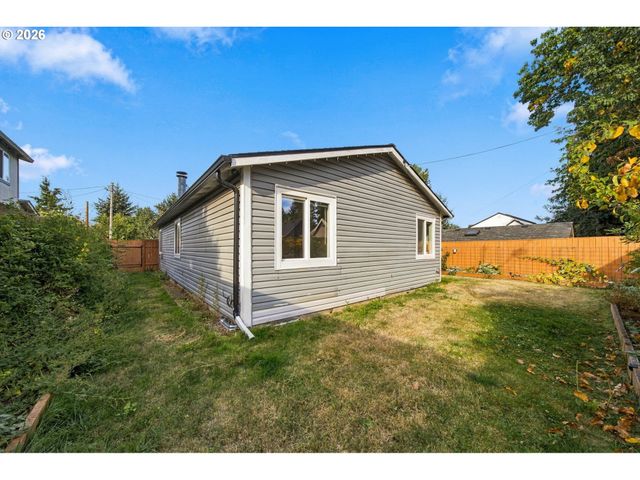 6936 N RICHARDS St, Portland, OR 97203