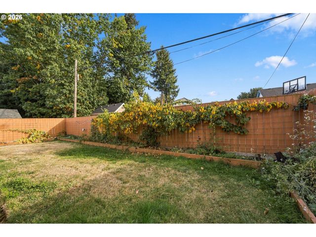6936 N RICHARDS St, Portland, OR 97203