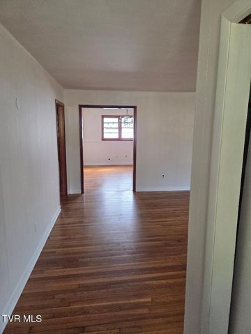 122 Dennis Cove Road, Hampton, TN 37658