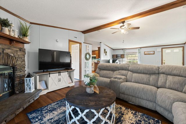 2338 Cemetery Road, Waynesburg, KY 40489