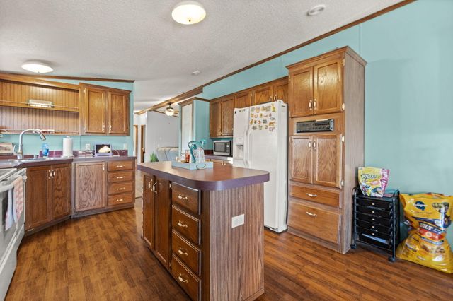 2338 Cemetery Road, Waynesburg, KY 40489