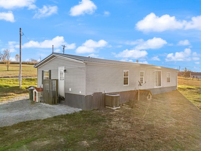 2338 Cemetery Road, Waynesburg, KY 40489