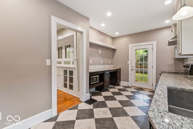 4705 Carrollton Avenue, Indianapolis, IN 46205