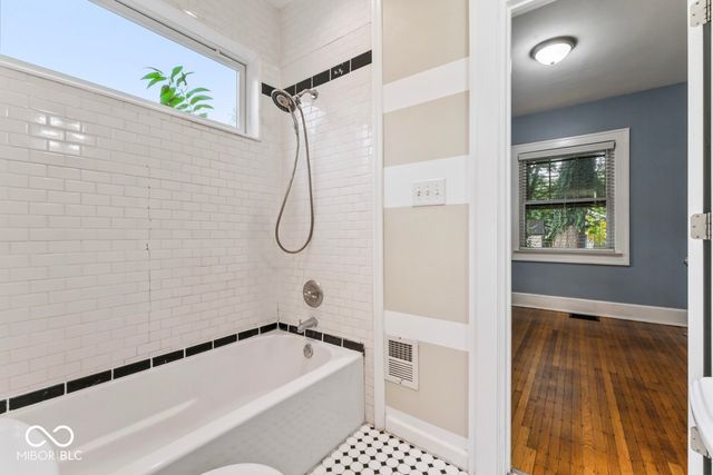 4705 Carrollton Avenue, Indianapolis, IN 46205