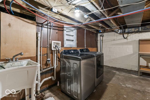 4705 Carrollton Avenue, Indianapolis, IN 46205